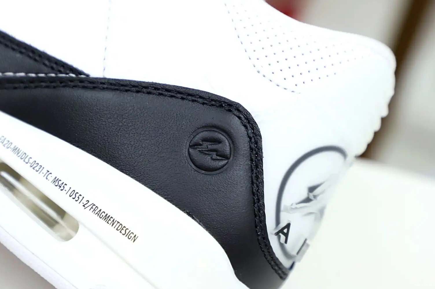 'WHITE' Kimikick RETRO DESIGN X FRAGMENT 3 AIR JORDAN SP 0708